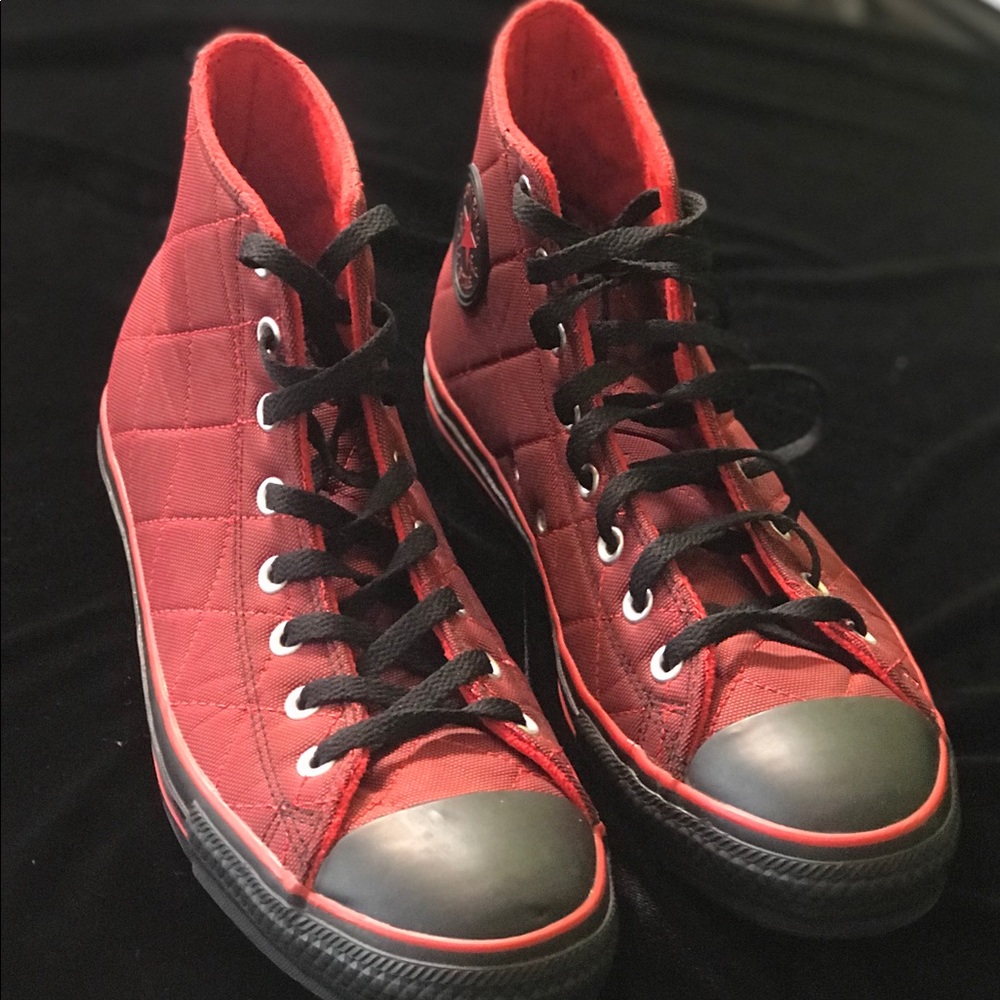 Converse All Star men’s Black & Red shoes size 11